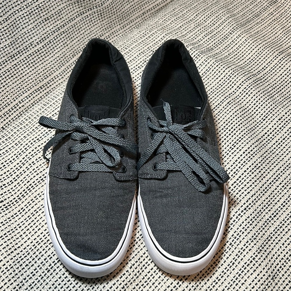 DC trace to se skateboard sneakers Sz 11